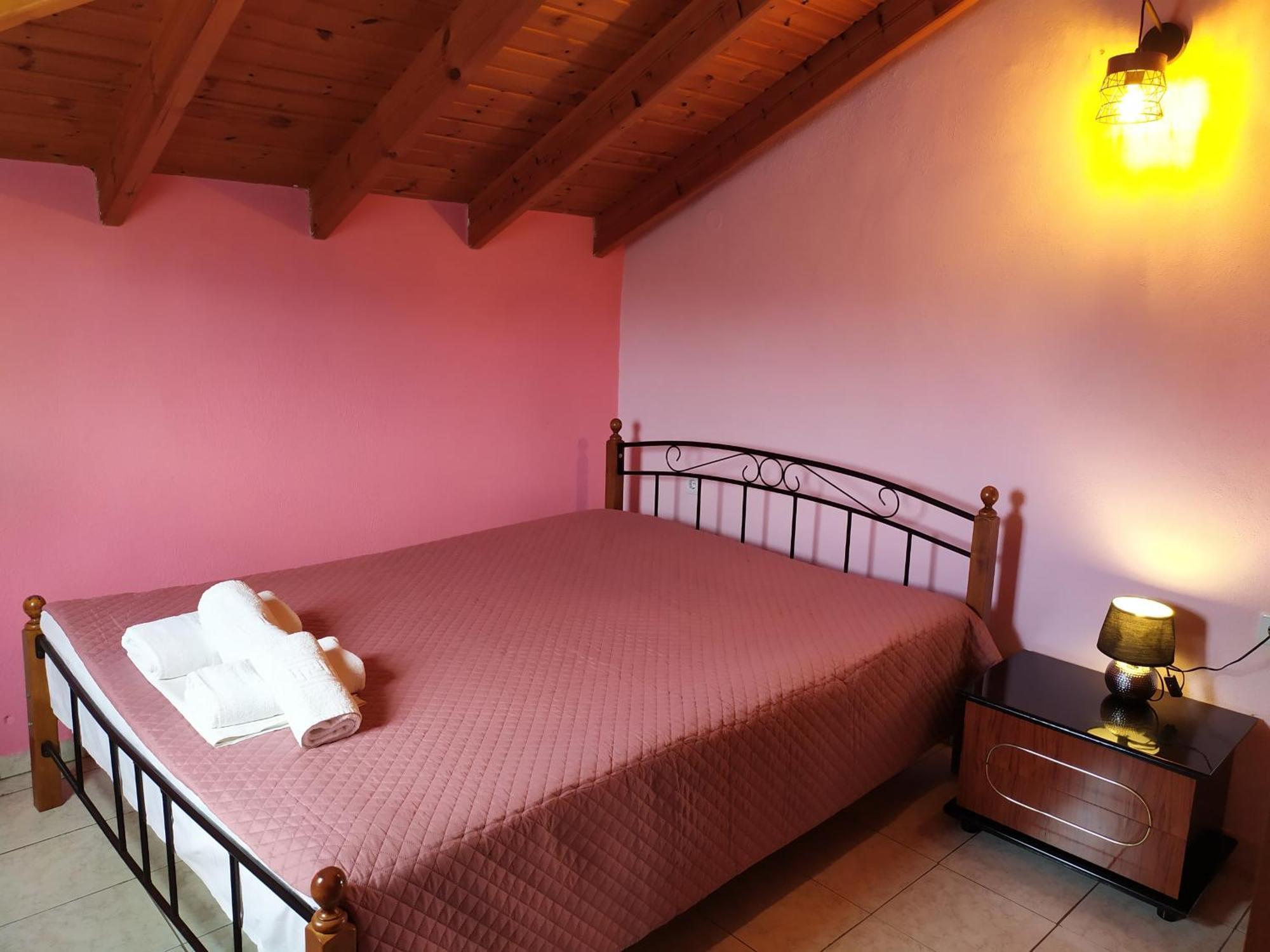 Noufara Apartments Nea Mesangala Room photo